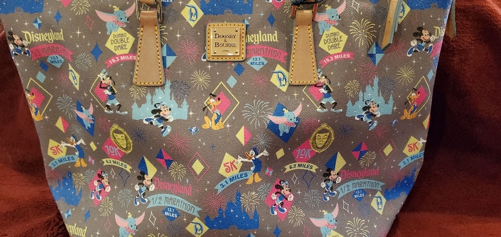 Dooney and bourke marathon large tote